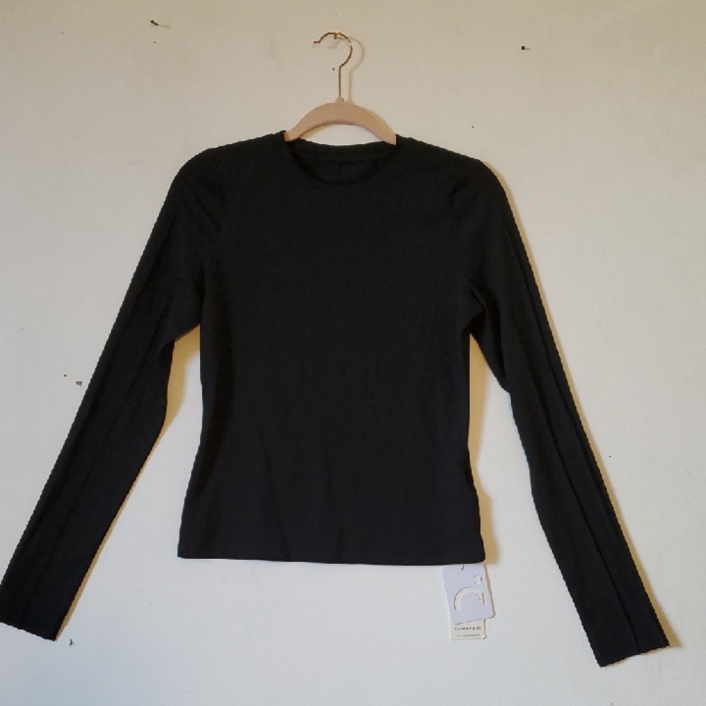 New Commense Black Jersey Top Outside Seam Sleeves Women Size Large NWT‎
